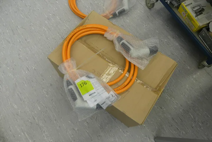 Fahrzeug Typ 2 Ladestecker (32A, 3-phasig)